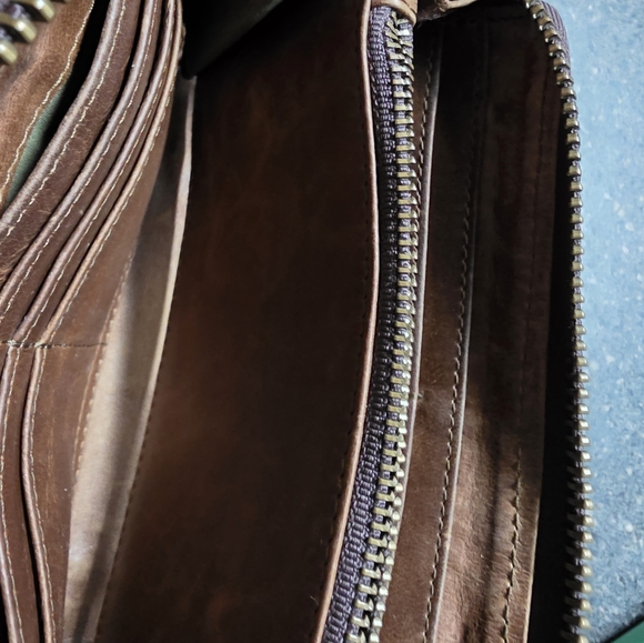 Love 41 Continental Wallet - Picture 3 of 5